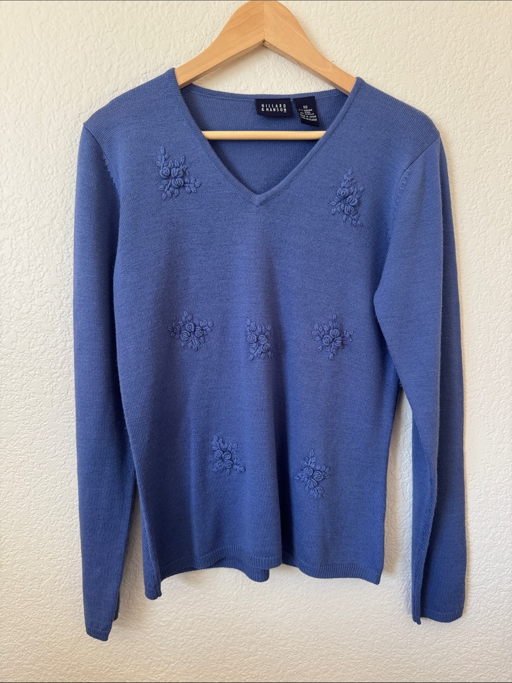 Hillard & Hanson Periwinkle Blue V-Neck Sweater with Floral Appliqué
